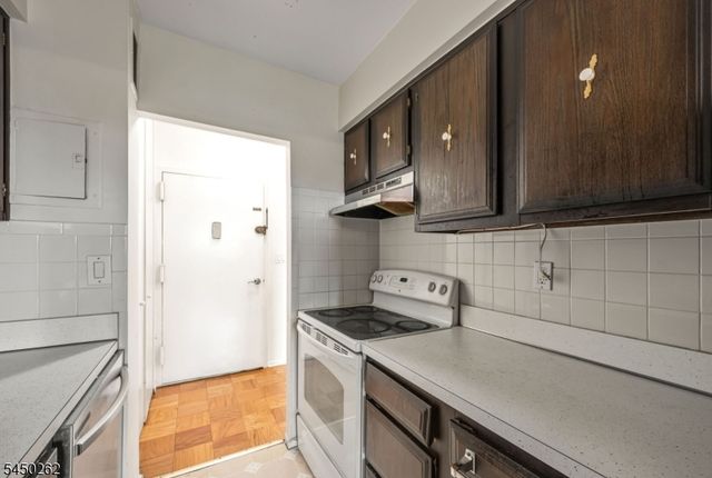 44 S Main St 6J, Lodi Boro, NJ 07644