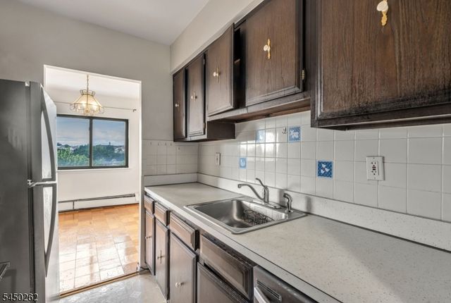 44 S Main St 6J, Lodi Boro, NJ 07644