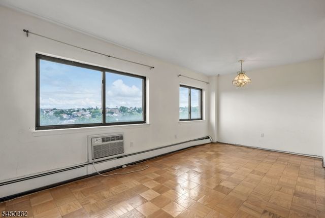 44 S Main St 6J, Lodi Boro, NJ 07644