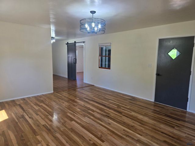 3035 PIONEER DR, Rapid City, SD 57703