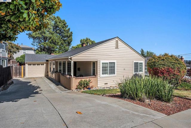 18890 Santa Maria Ave, Castro Valley, CA 94546