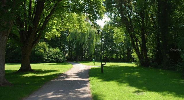 898 BUCKEYE DRIVE, Lady Lake, FL 32159