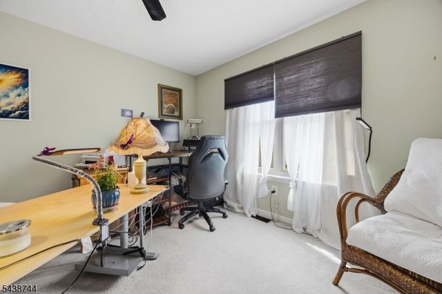 13 Betty Ct, Lebanon Boro, NJ 08833