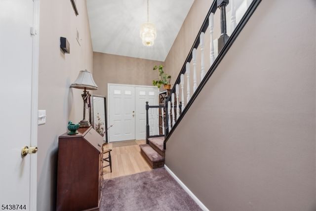 13 Betty Ct, Lebanon Boro, NJ 08833