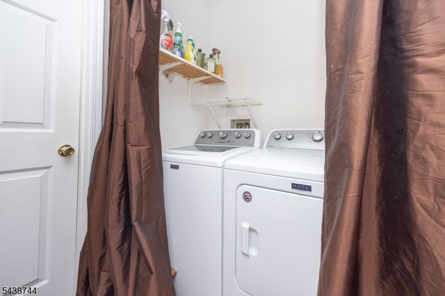 13 Betty Ct, Lebanon Boro, NJ 08833