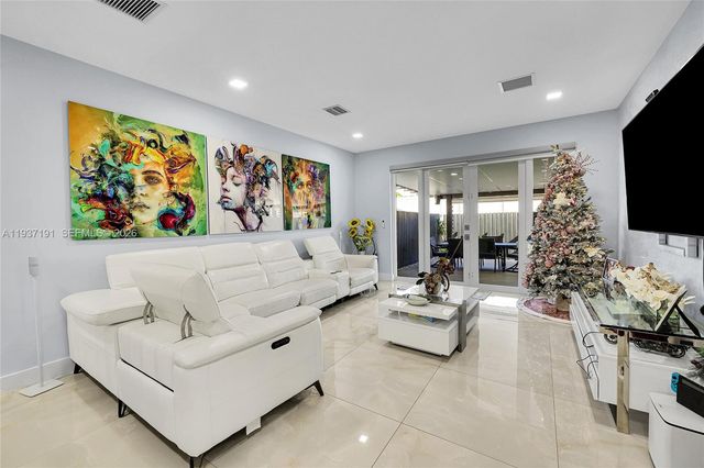 16911 SW 115th Ave, Miami, FL 33157