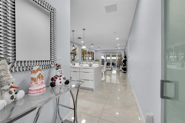 16911 SW 115th Ave, Miami, FL 33157