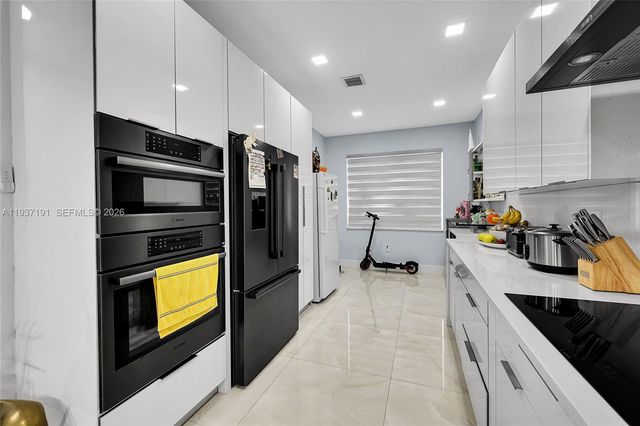 16911 SW 115th Ave, Miami, FL 33157