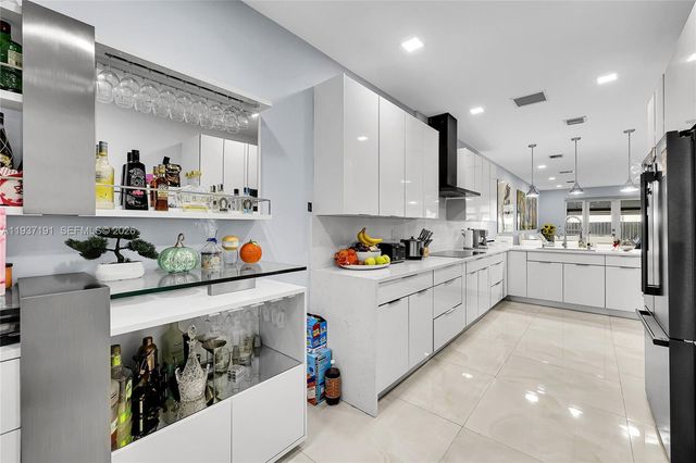 16911 SW 115th Ave, Miami, FL 33157