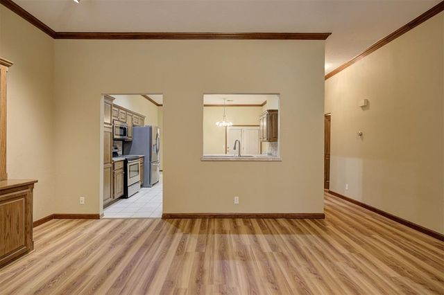2320 Glenrock, Edmond, OK 73012