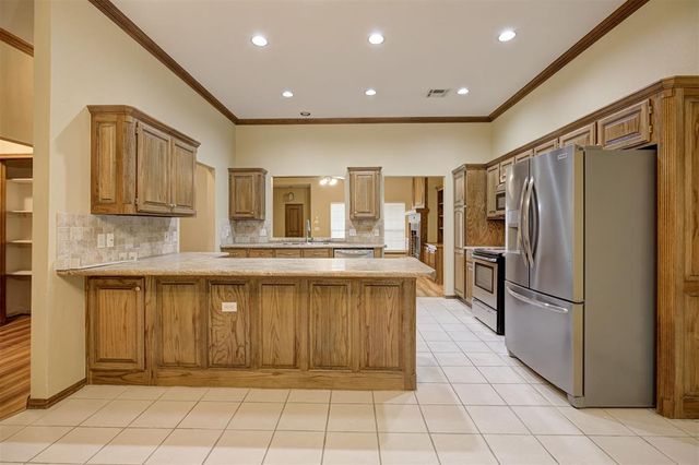 2320 Glenrock, Edmond, OK 73012