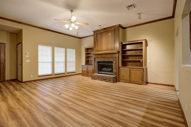 2320 Glenrock, Edmond, OK 73012