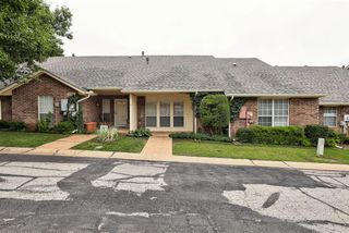 2320 Glenrock, Edmond, OK 73012