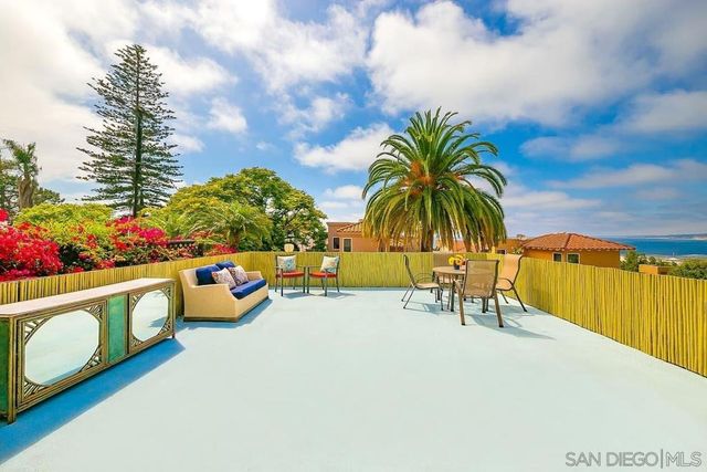 1520 Virginia, La Jolla, CA 92037