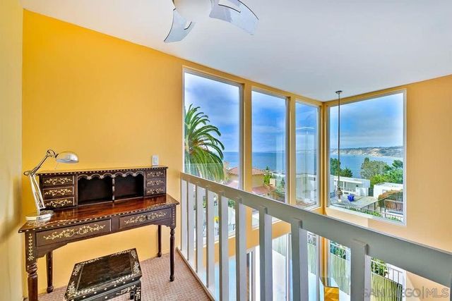 1520 Virginia, La Jolla, CA 92037