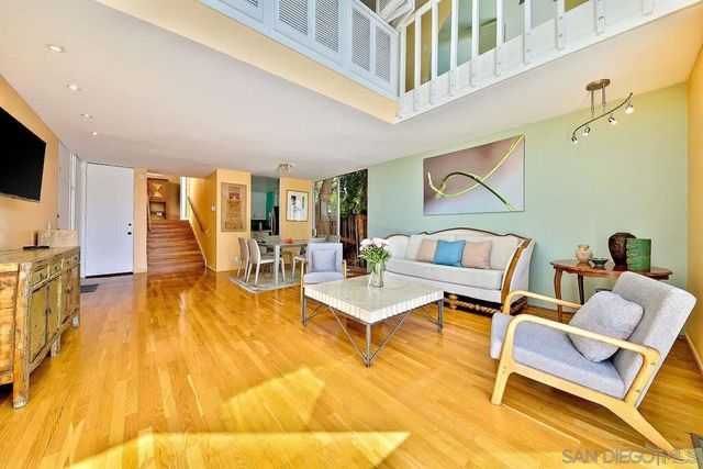 1520 Virginia, La Jolla, CA 92037