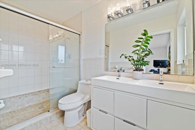 2632 NE 35th St, Fort Lauderdale, FL 33306