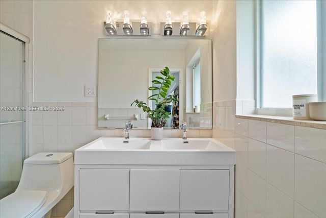 2632 NE 35th St, Fort Lauderdale, FL 33306