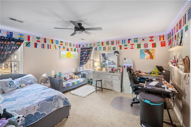 2075 Huntington Woods Drive, Lexington, NC 27295