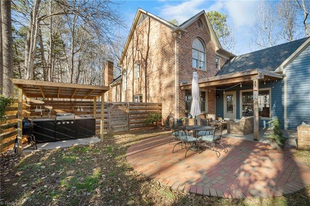 2075 Huntington Woods Drive, Lexington, NC 27295