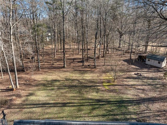 2075 Huntington Woods Drive, Lexington, NC 27295