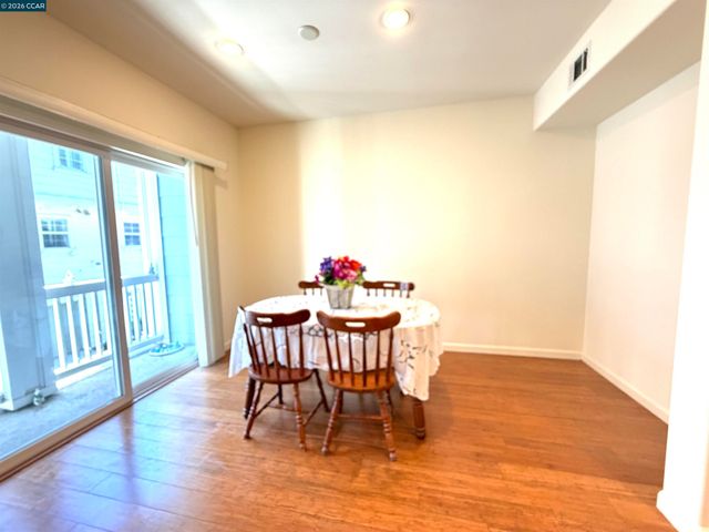 1810 Northshore Dr, Richmond, CA 94804