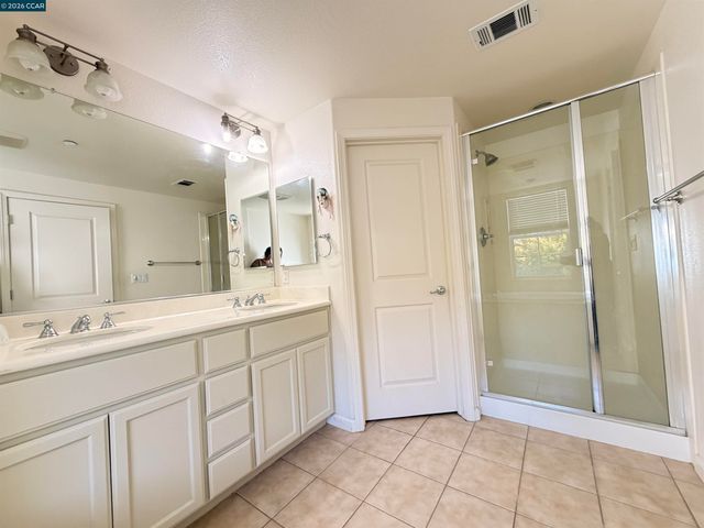 1810 Northshore Dr, Richmond, CA 94804