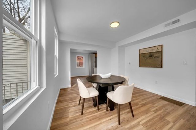 19 Oliver St, Lowell, MA 01954