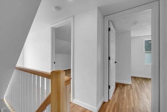 19 Oliver St, Lowell, MA 01954
