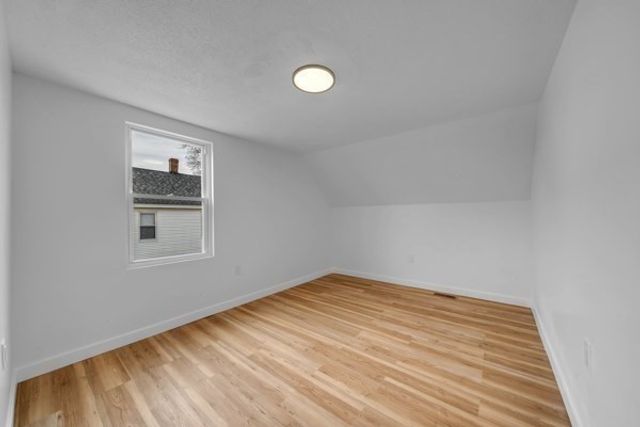 19 Oliver St, Lowell, MA 01954