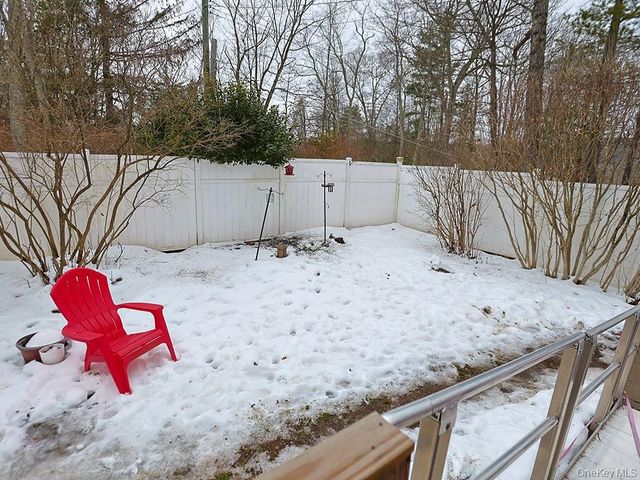 27 Elm Road N, Wurtsboro, NY 12790