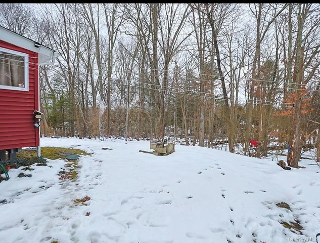 27 Elm Road N, Wurtsboro, NY 12790