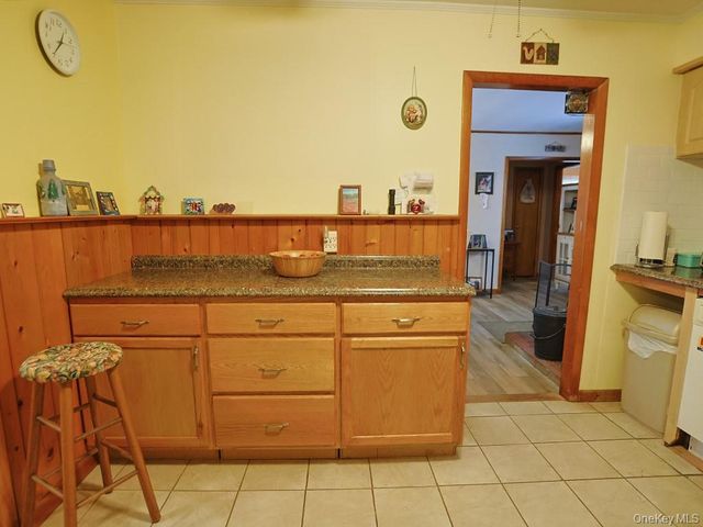 27 Elm Road N, Wurtsboro, NY 12790