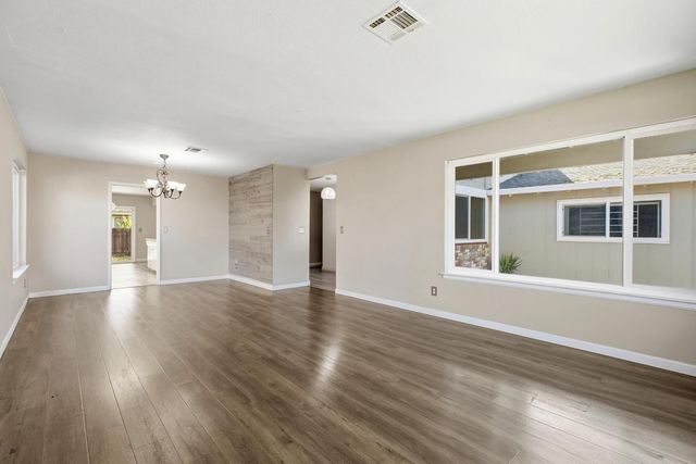 9510 Bismark Pl, Stockton, CA 95209