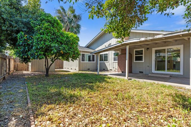 9510 Bismark Pl, Stockton, CA 95209