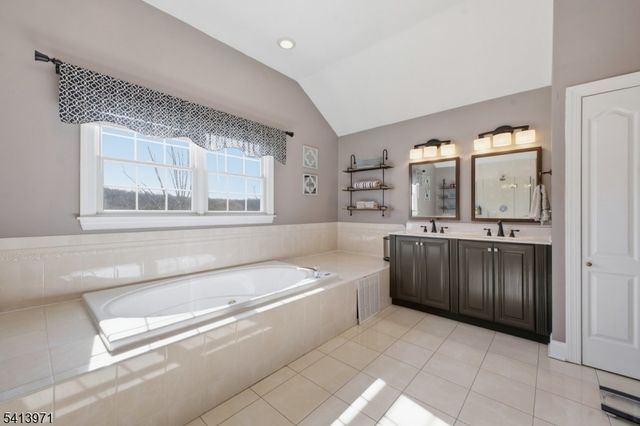 115 Mount Lebanon Rd, Lebanon Twp., NJ 08826