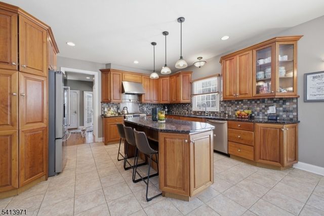 115 Mount Lebanon Rd, Lebanon Twp., NJ 08826