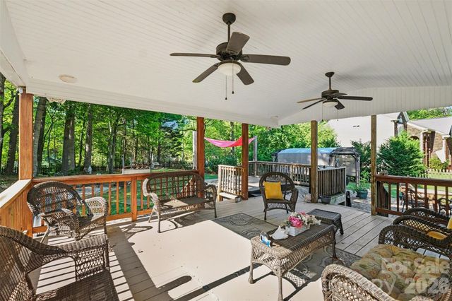 153 Castleton Drive, Mooresville, NC 28117