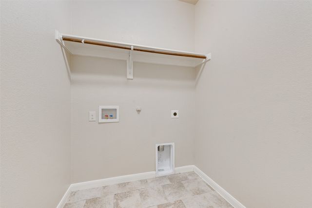 707 Brookline Drive, Lavon, TX 75166