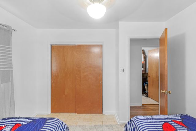 157 E Hill Valley Drive, Indianapolis, IN 46227