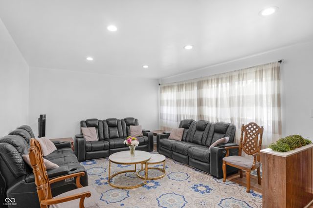 157 E Hill Valley Drive, Indianapolis, IN 46227