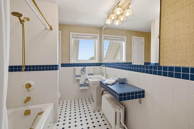 305 Michigan AVENUE, Sheboygan, WI 53081
