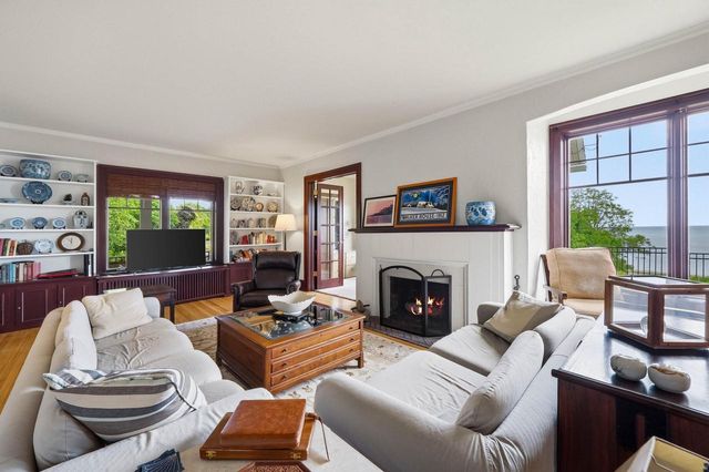 305 Michigan AVENUE, Sheboygan, WI 53081