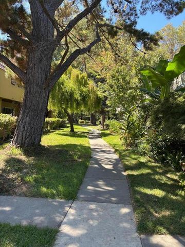 275 Tradewinds Drive 10, San Jose, CA 95123