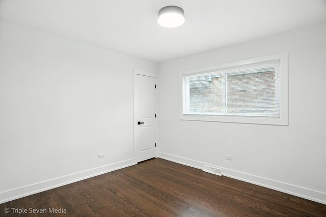 7707 Linder Avenue, Burbank, IL 60459