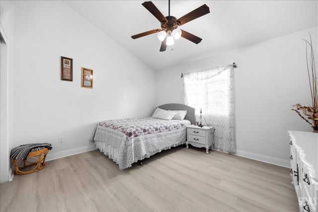 5015 Mar Grande Dr, Bakersfield, CA 93307