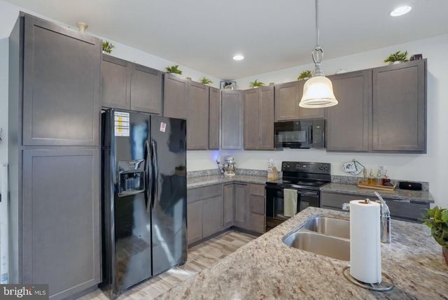 35 SCHOOLVIEW LN, Camden-wyoming, DE 19934