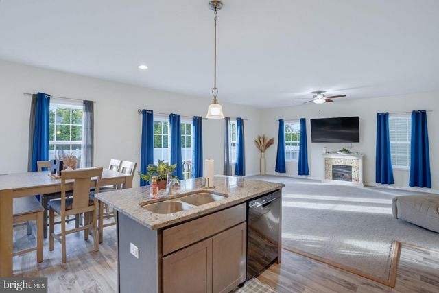 35 SCHOOLVIEW LN, Camden-wyoming, DE 19934