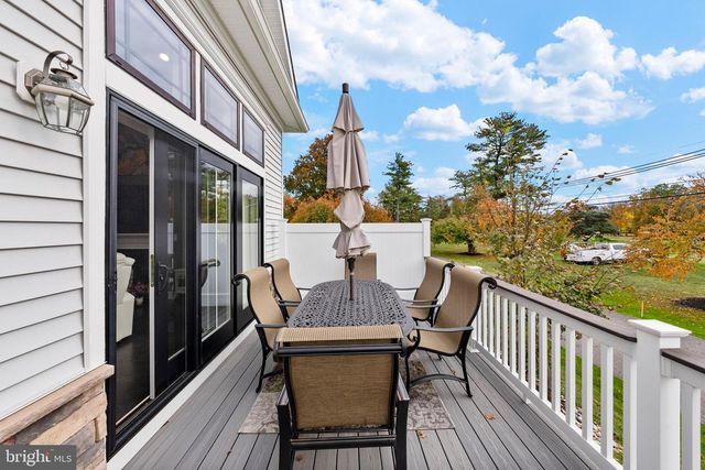 36 DOGLEG LN, Lawrence Township, NJ 08648