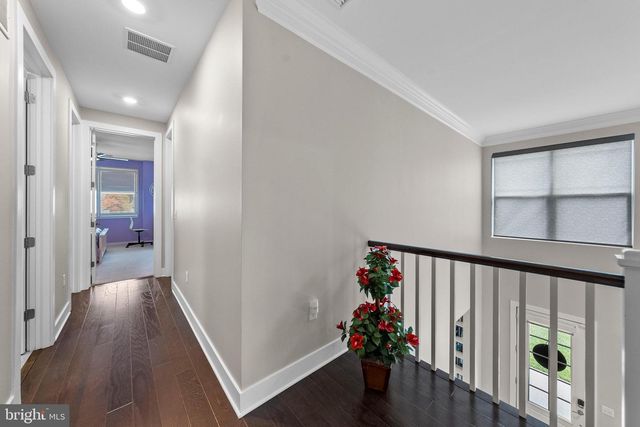 36 DOGLEG LN, Lawrence Township, NJ 08648